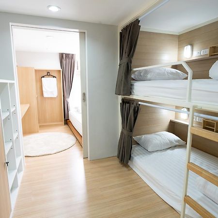 Banku Tea House Samyan (Adults Only) Hostel Bangkok Buitenkant foto